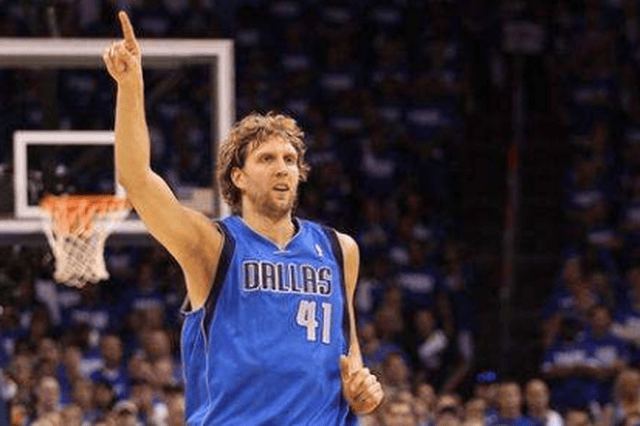 随着比赛的 随着比赛的