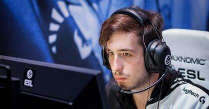 赛囊括了众 赛囊括了众