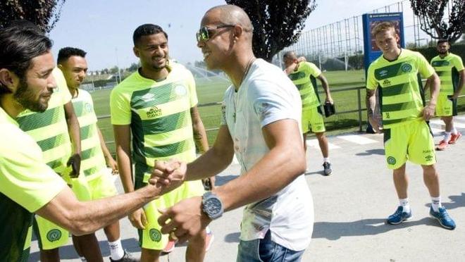 居高不下 居高不下